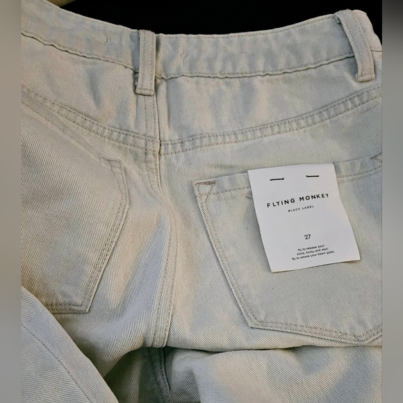 Flying Monkey Reform High Rise Mom Jeans Light Blue 27/5 Inseam 27 Raw Hem Nwt - Picture 7 of 13